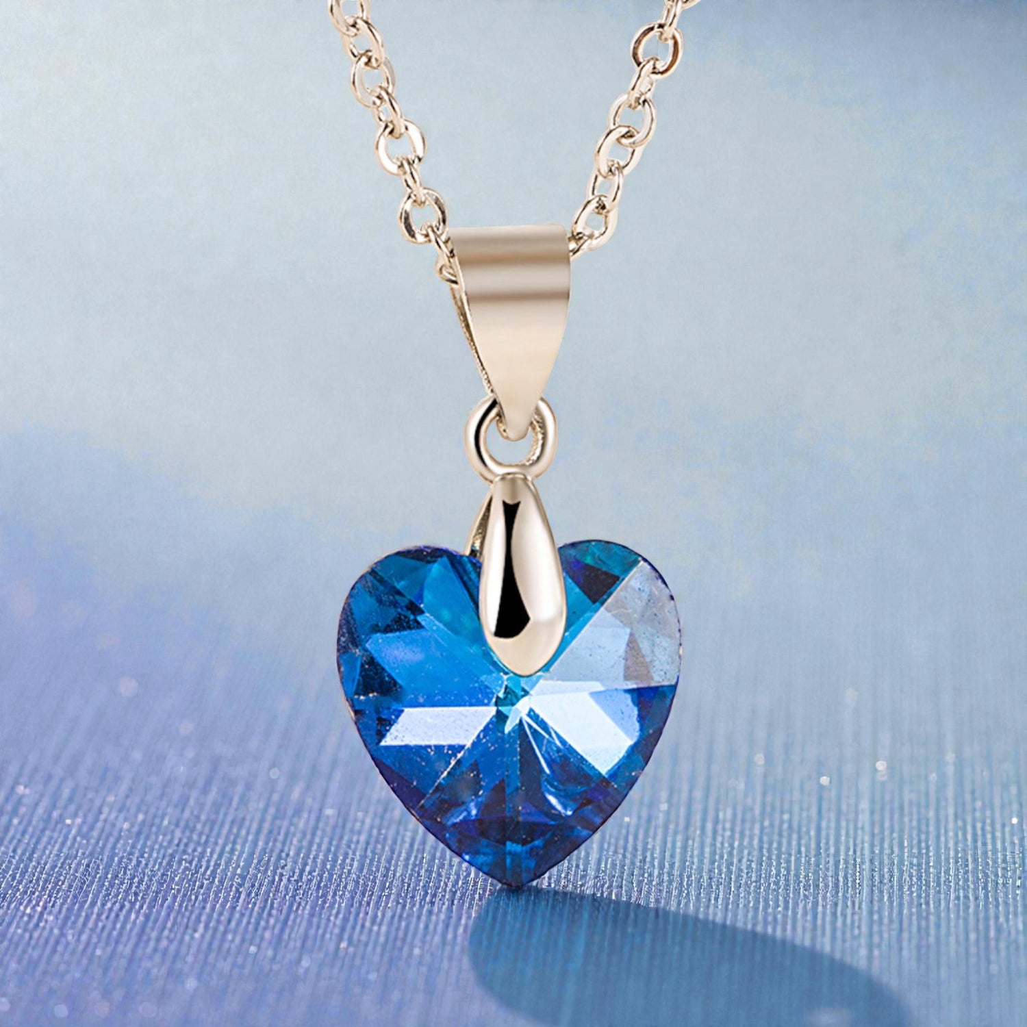 Colar Coração Azul Royal