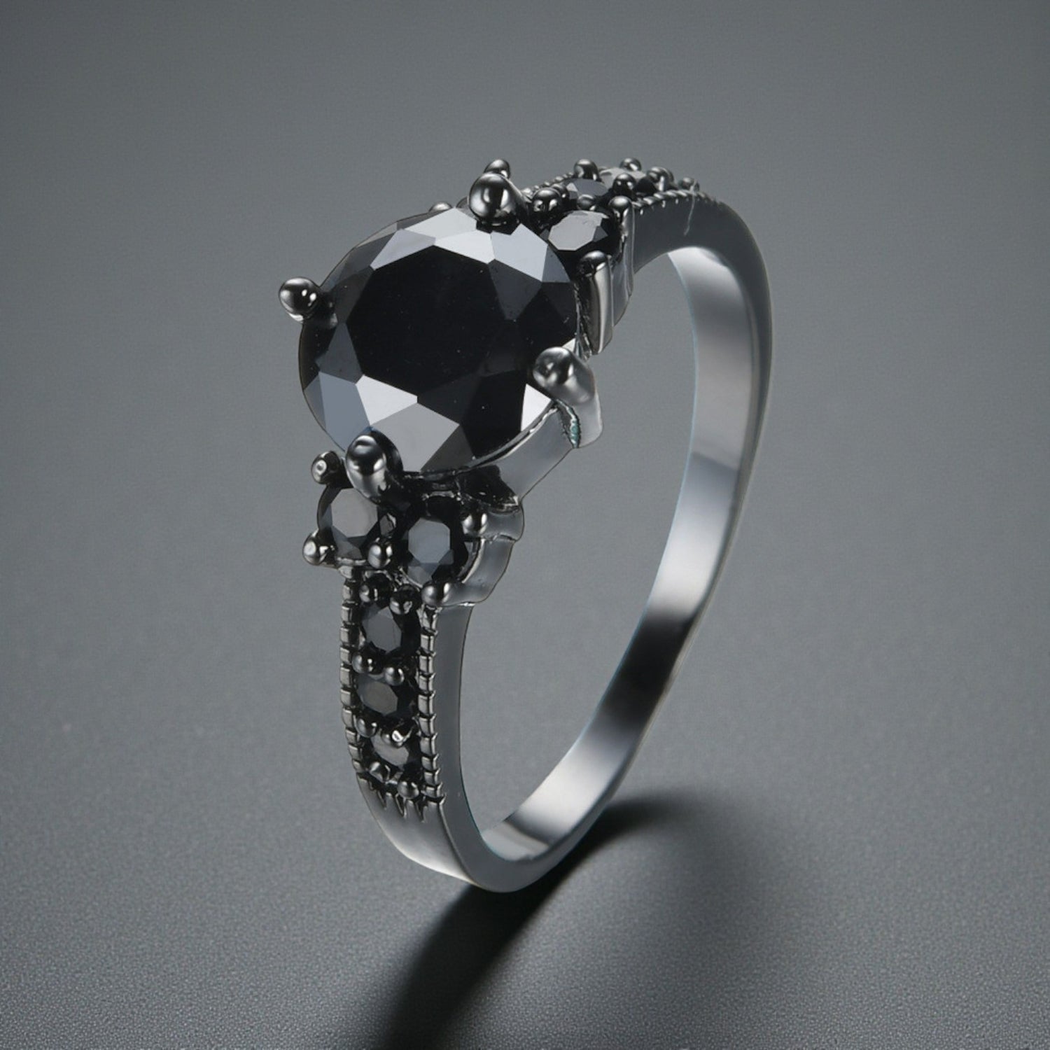 Anel Solitário Noir