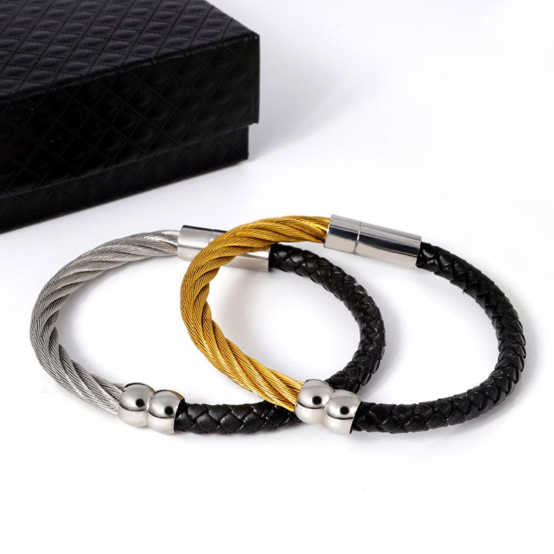 Pulseira em Couro e Aço Inoxidável