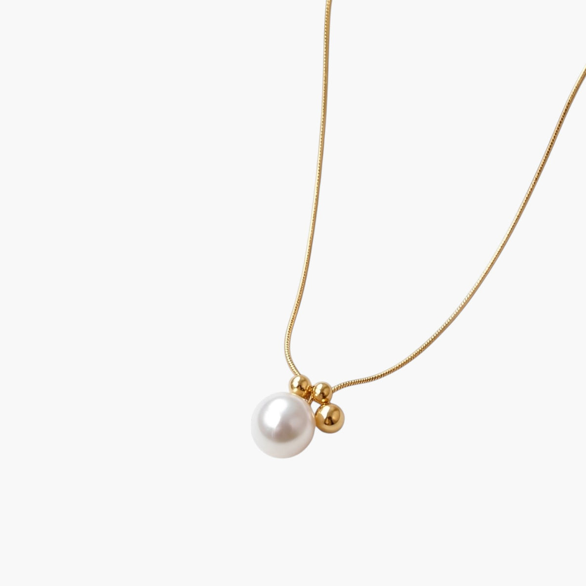 Slim Necklace with Pearl and Pendants