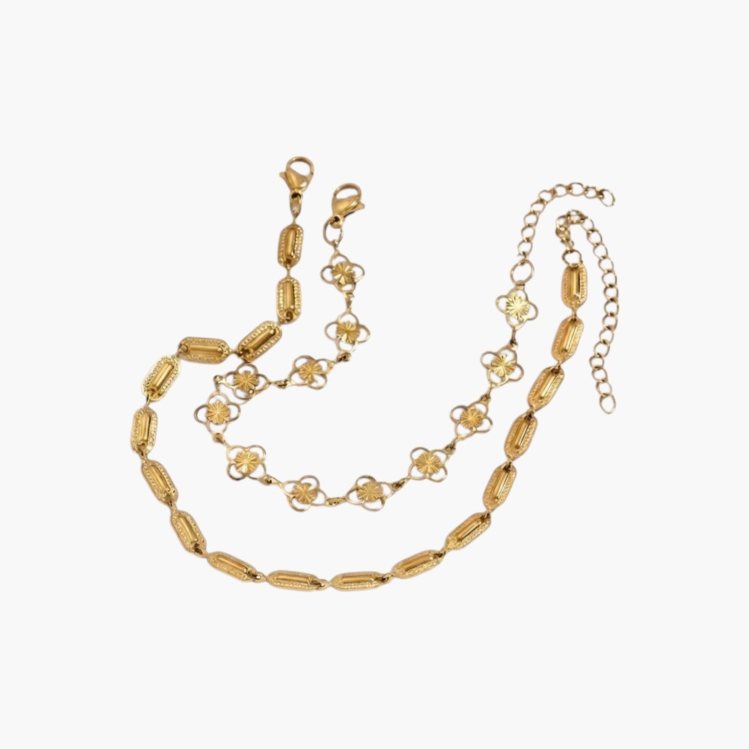 Pulseira de Design Elegante com Banho de Ouro 18K