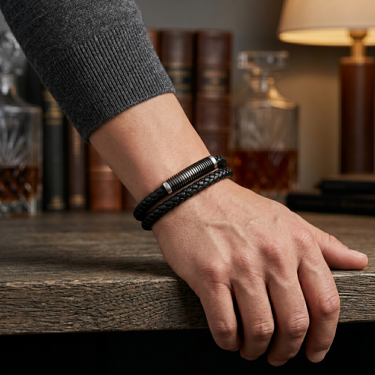 Pulseira em Couro Entrançado e Aço Inoxidável 316L