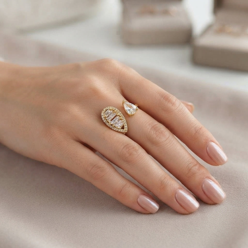 Anillo Ajustable Lumina con Circonitas