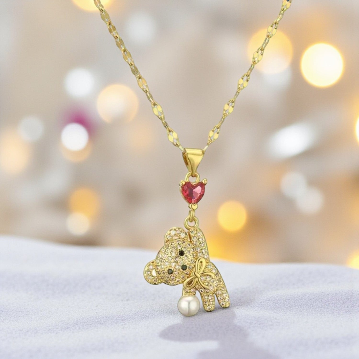 Colar Ursinho Encantado com Coração e Pérola