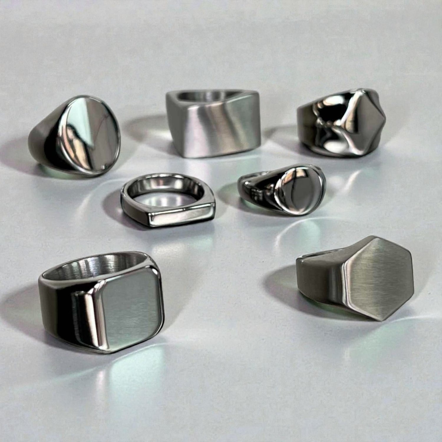 Anel Minimalista em Aço Titânio