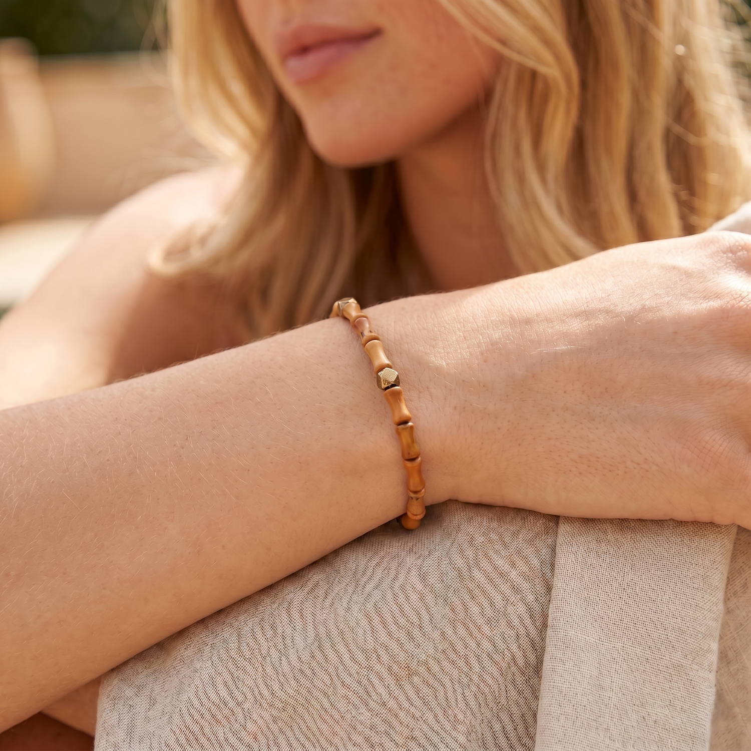 Pulseira Artesanal com Contas de Bambu