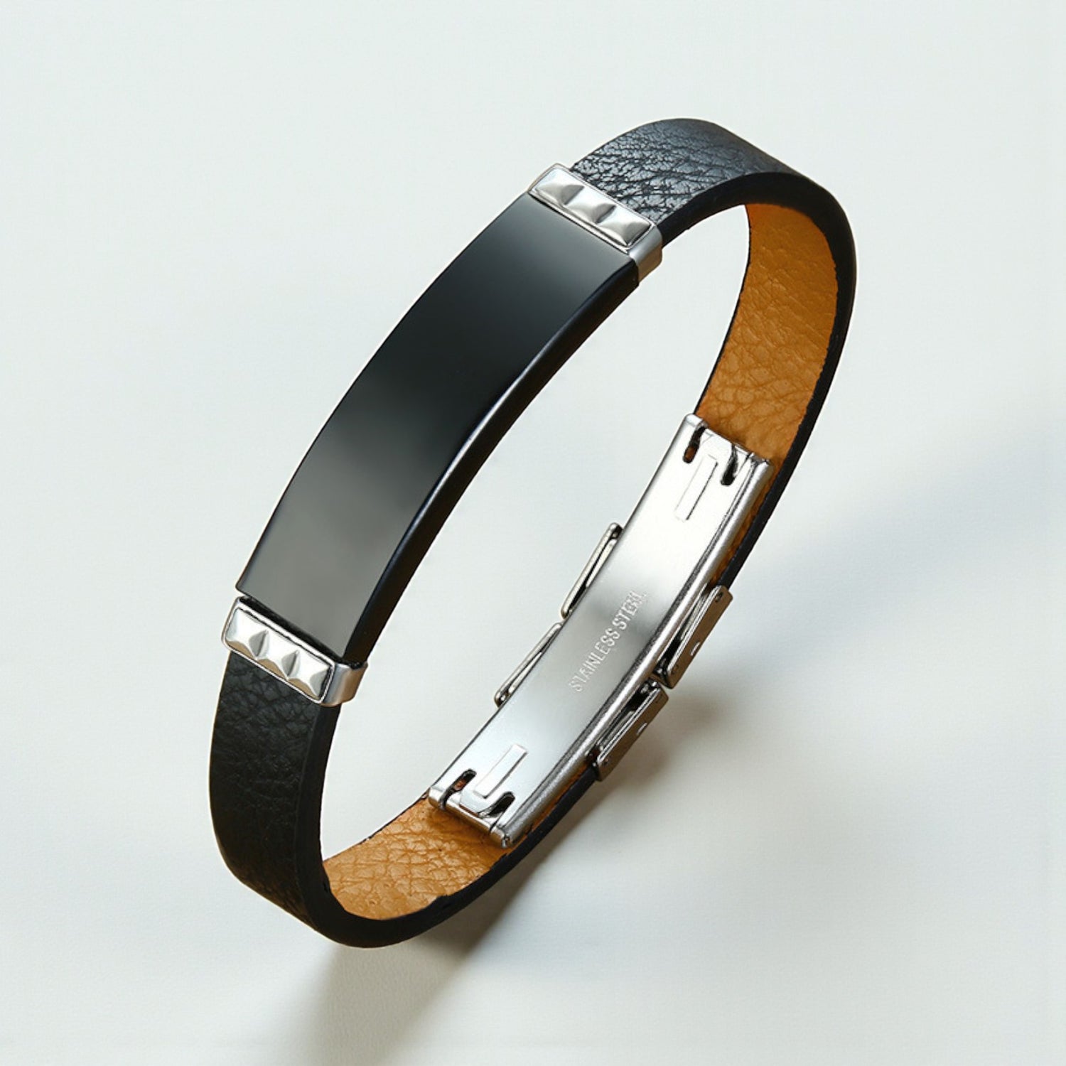 Pulseira de Couro e Aço Inoxidável