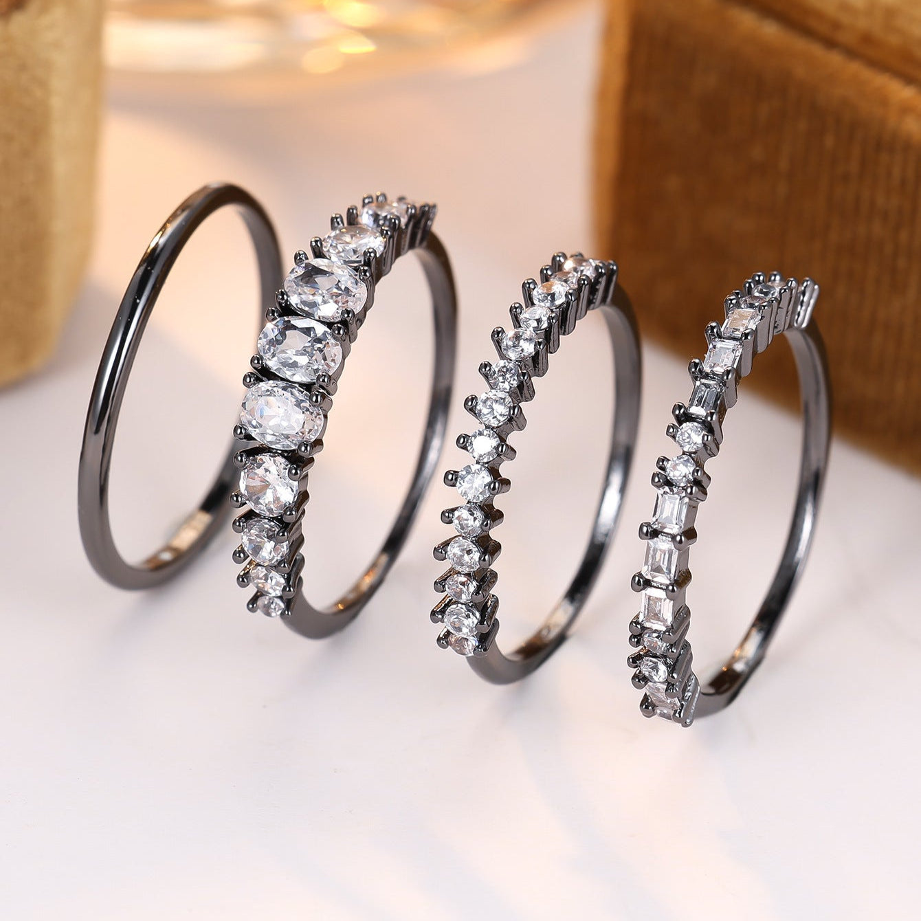 Conjunto de 4 Anéis Minimalistas