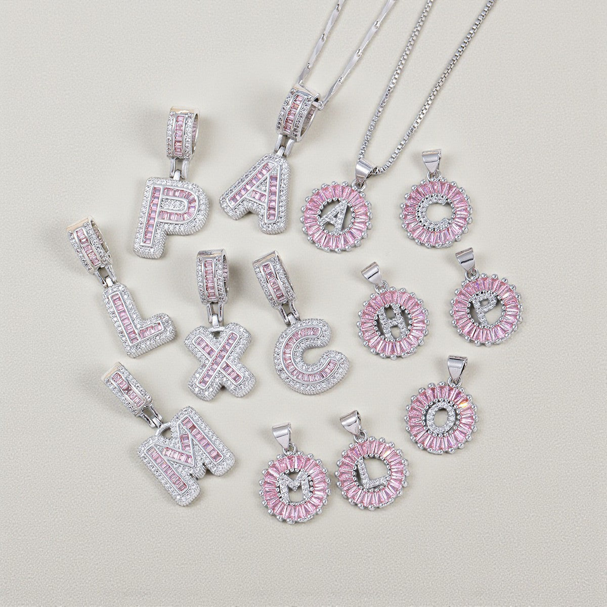 Conjunto de 2 Colares Letra com Zircónias