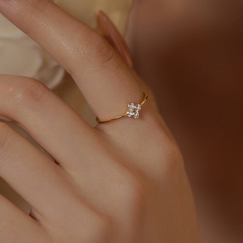 Anel Trevo de Quatro Folhas