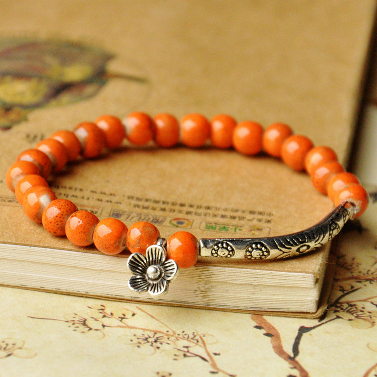 Pulsera tradicional tibetana con amuleto