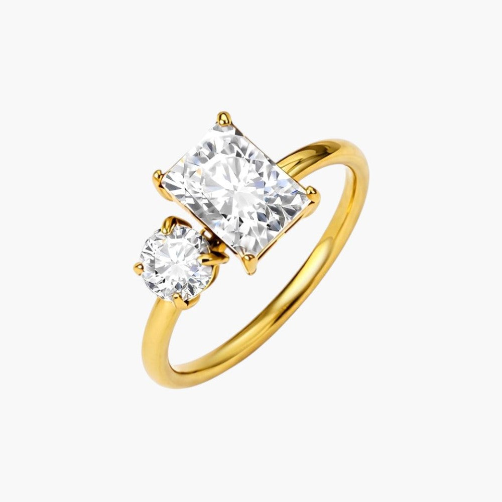 Anillo de acero inoxidable con circonitas de múltiples tallas