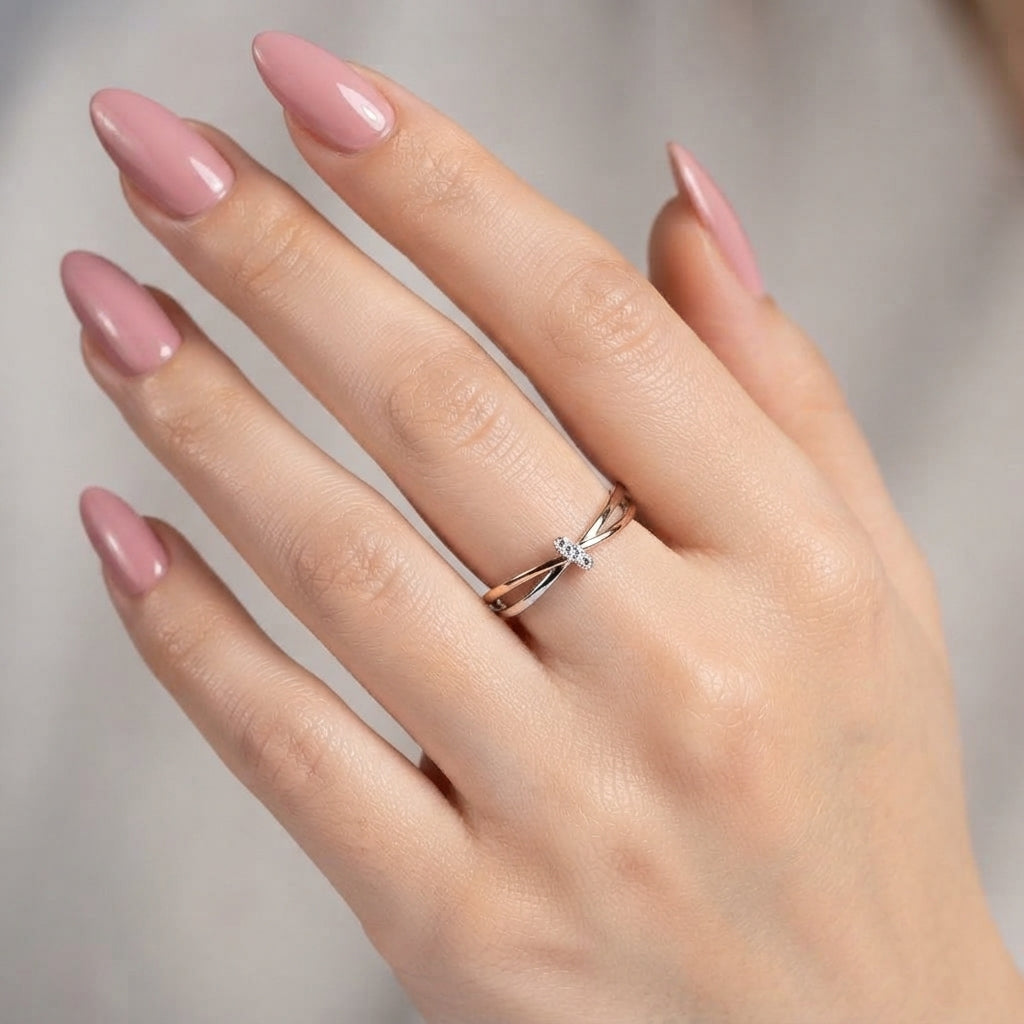 Anillo Entrelazado Bicolor con Circonitas