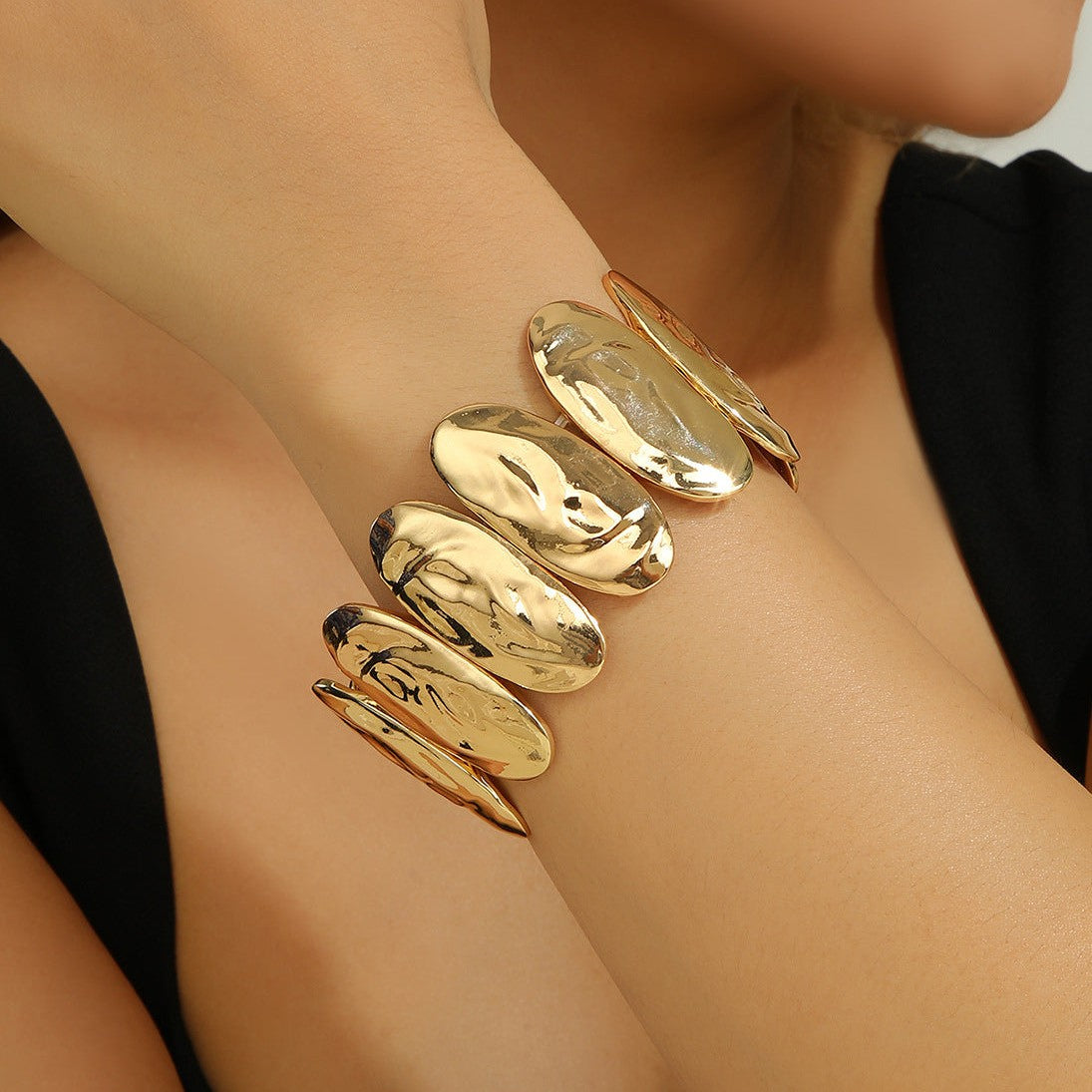 Pulseira Elíptica Esculpida