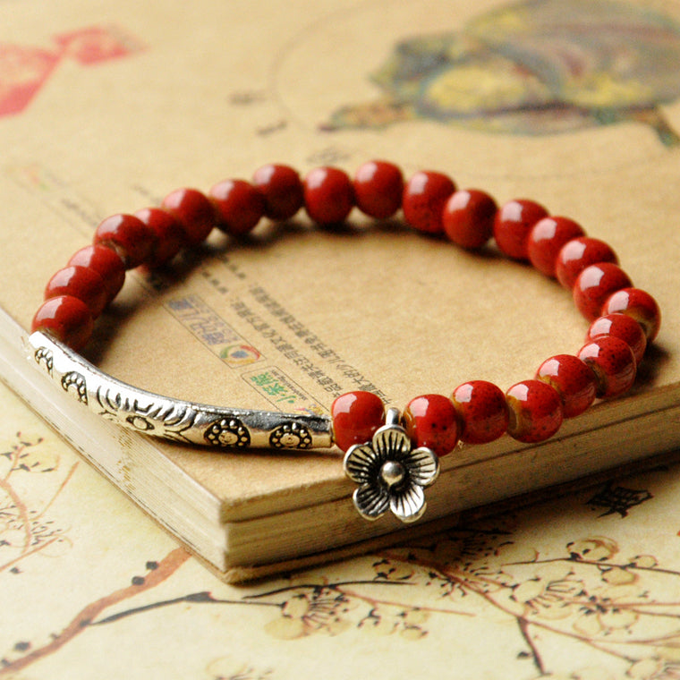 Pulsera tradicional tibetana con amuleto