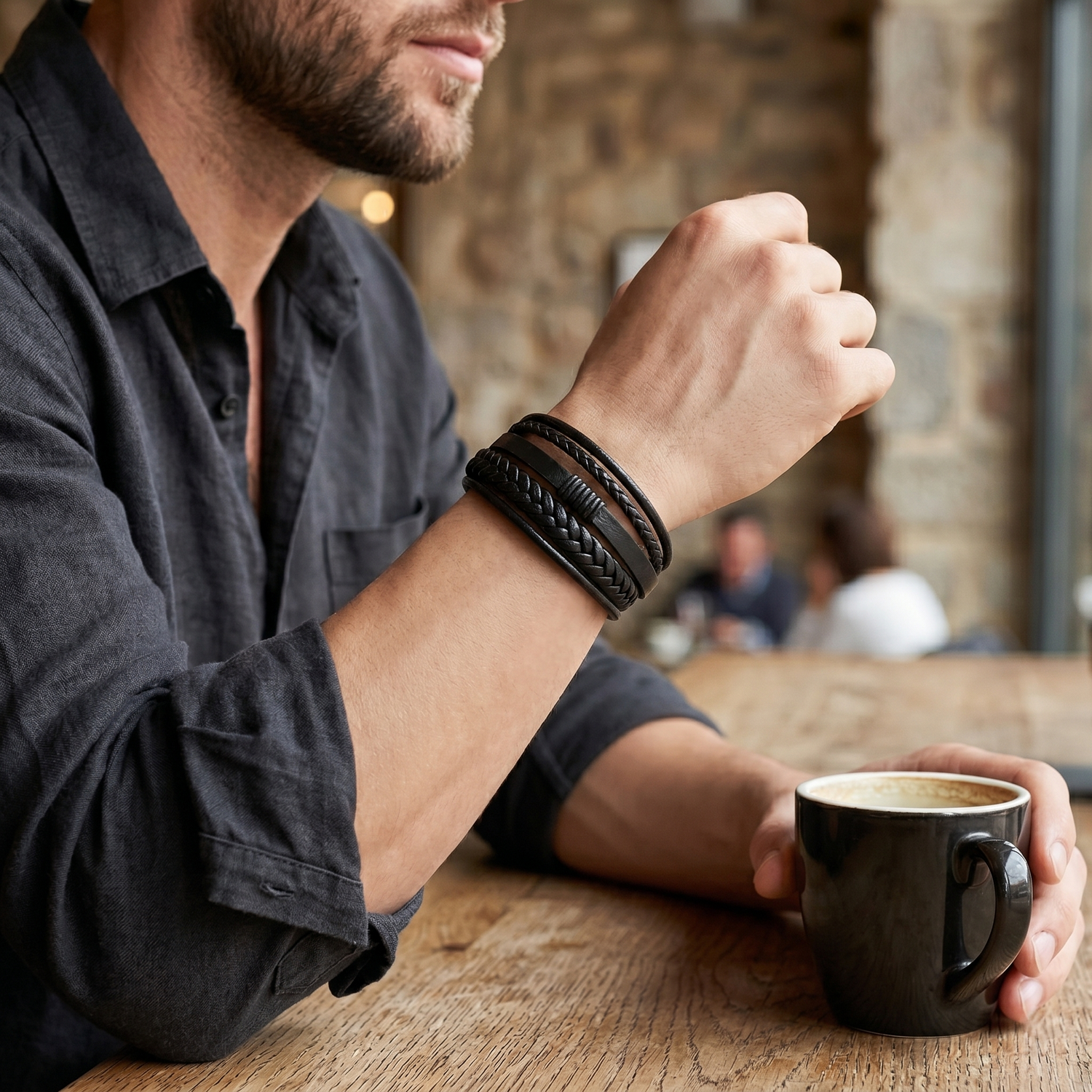 Pulseira de Couro Trançado