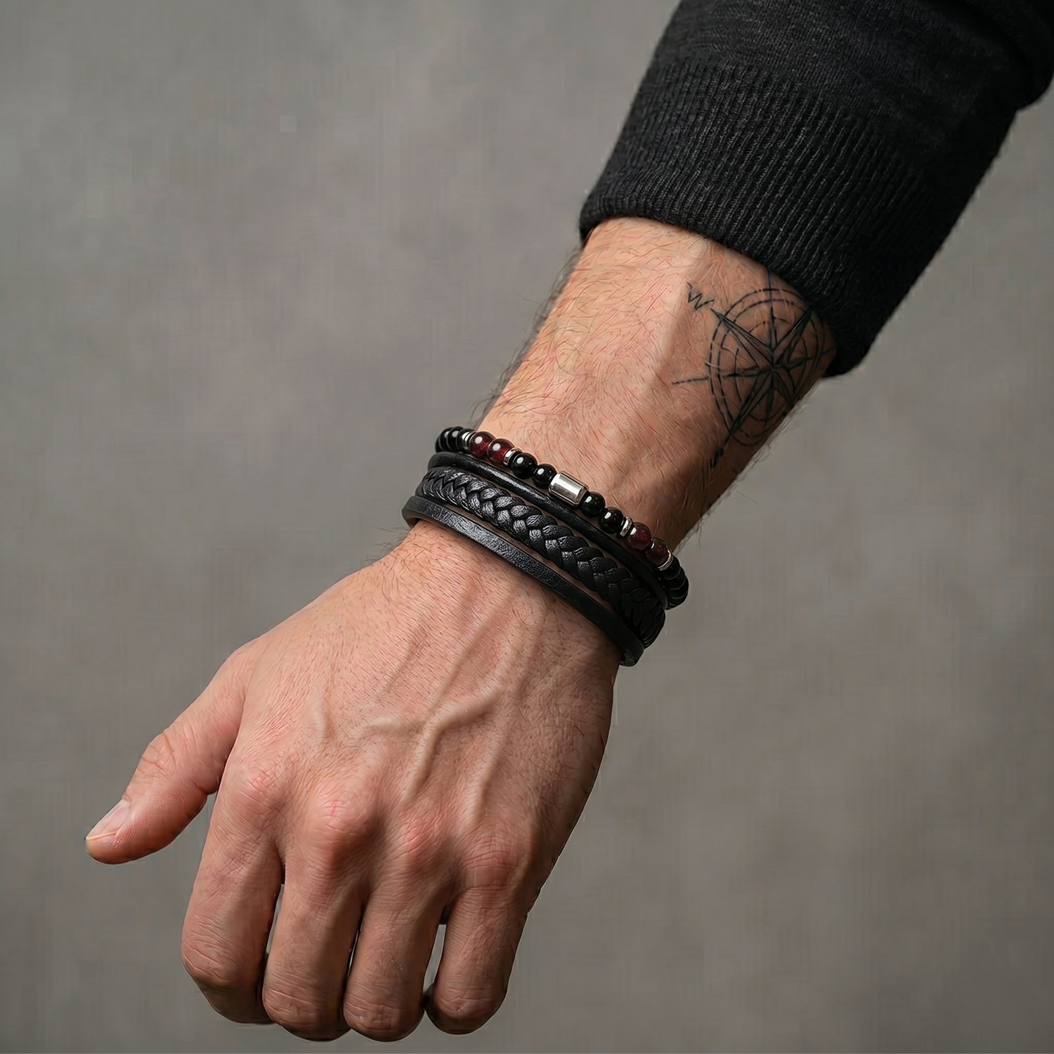 Pulseira de Couro Trançado e Aço Inoxidável