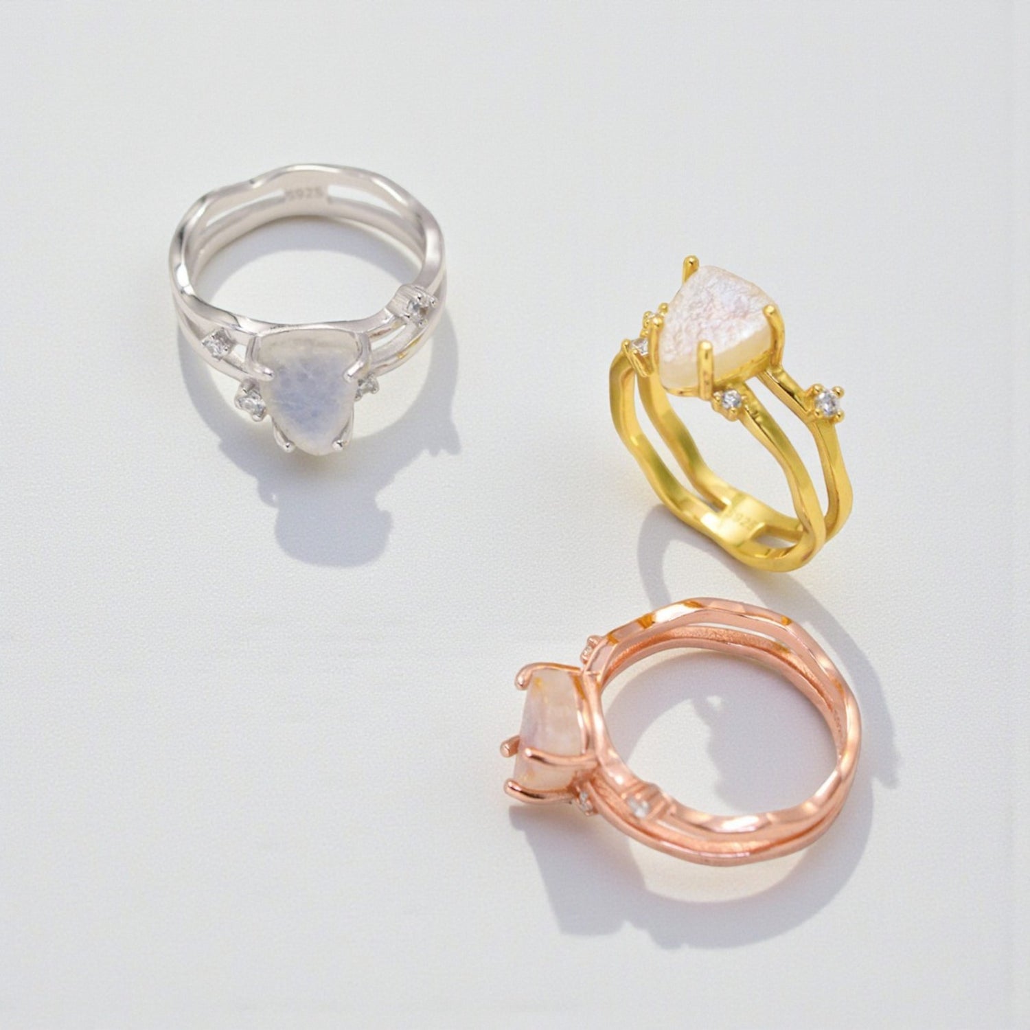 Anel em Prata 925 com Moonstone