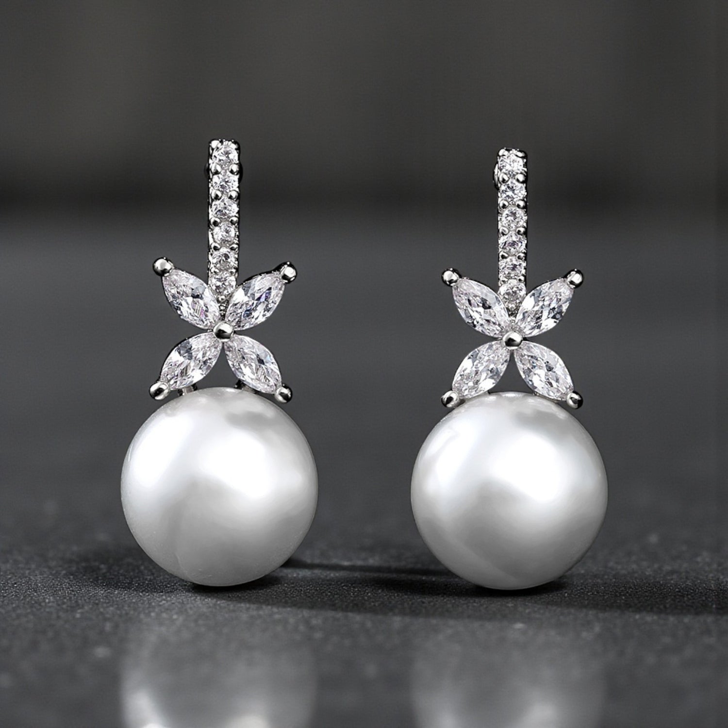 Brincos Elegantes com Zircónias