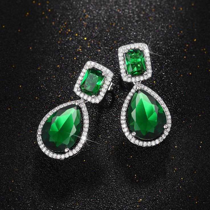 Brincos Gota com Zircônia Cúbica