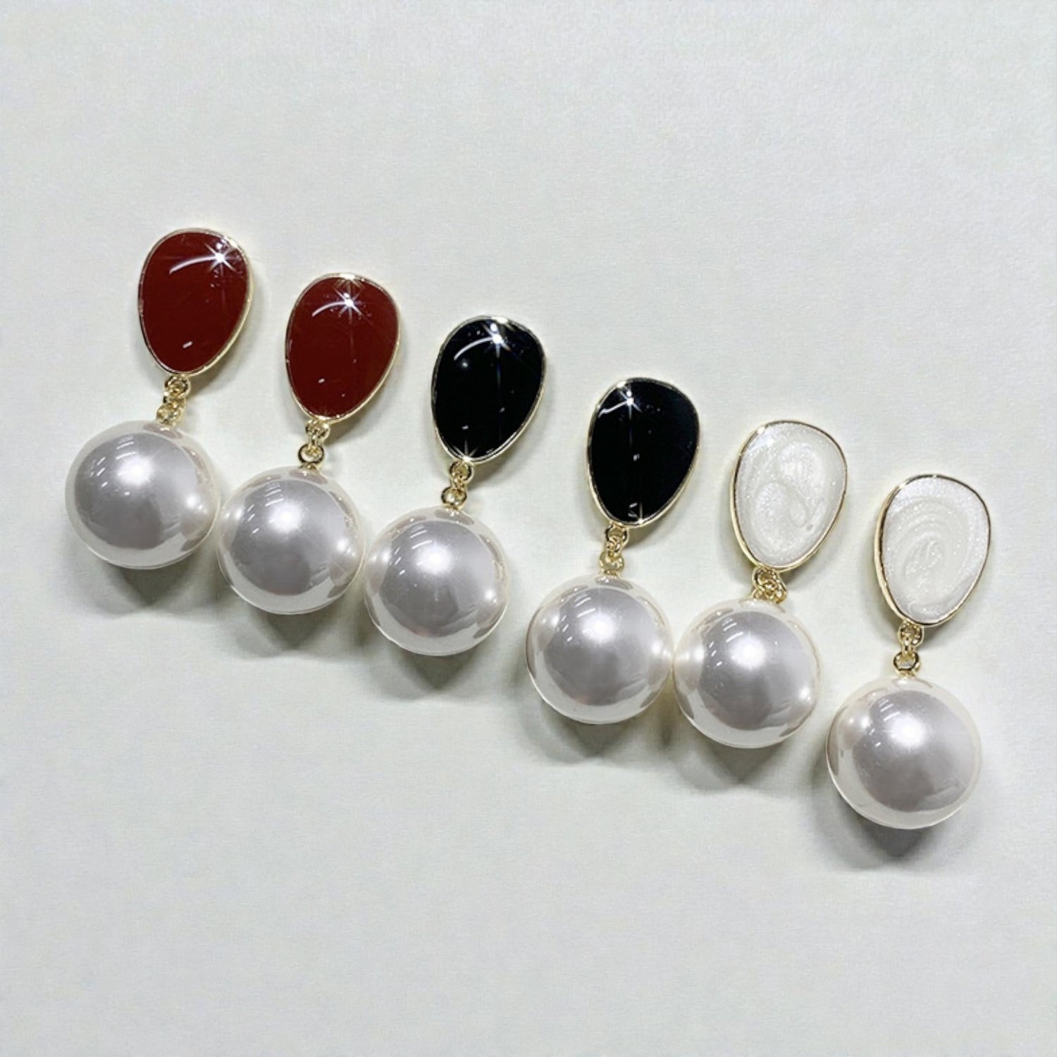 Brincos Clássicos com Pérolas