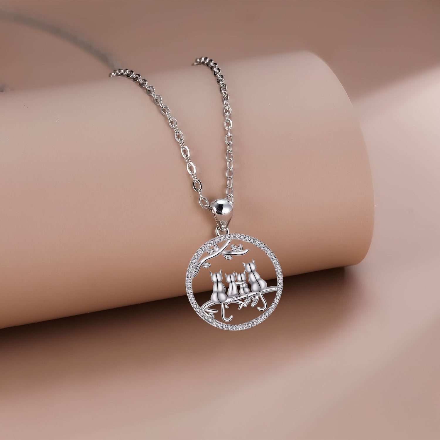 Colar Quatro Gatinhos