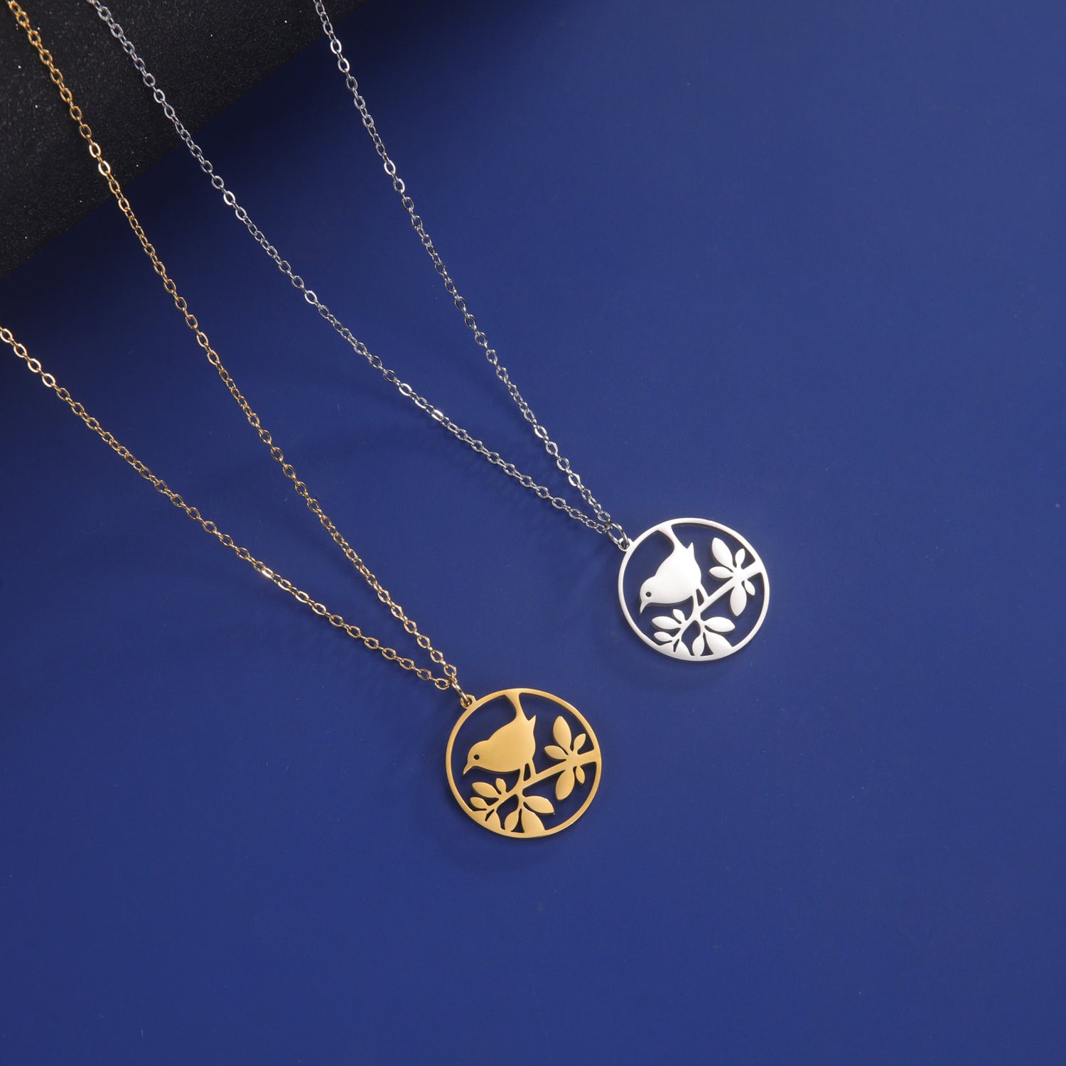 Colar Bird em Aço Inoxidável