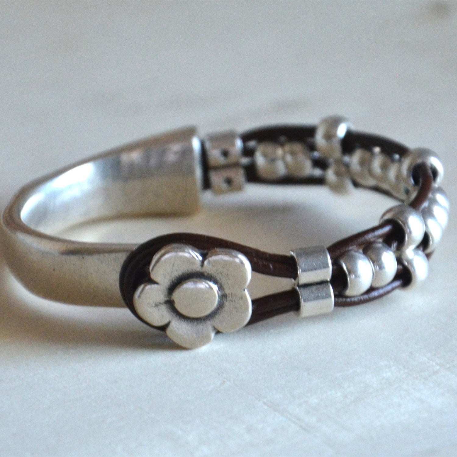 Pulseira Boêmia de Couro