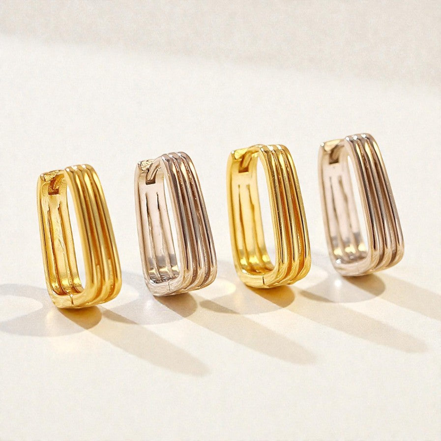 Brincos Minimalistas em Prata 925