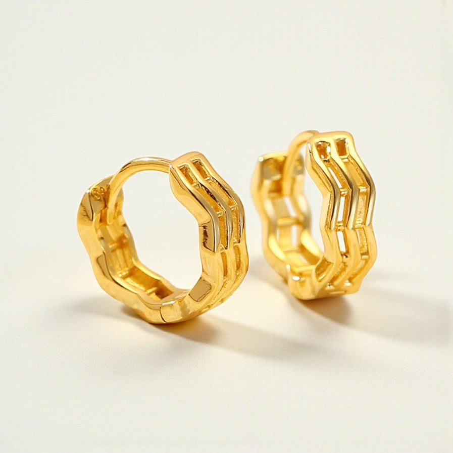 Brincos Minimalistas em Prata 925