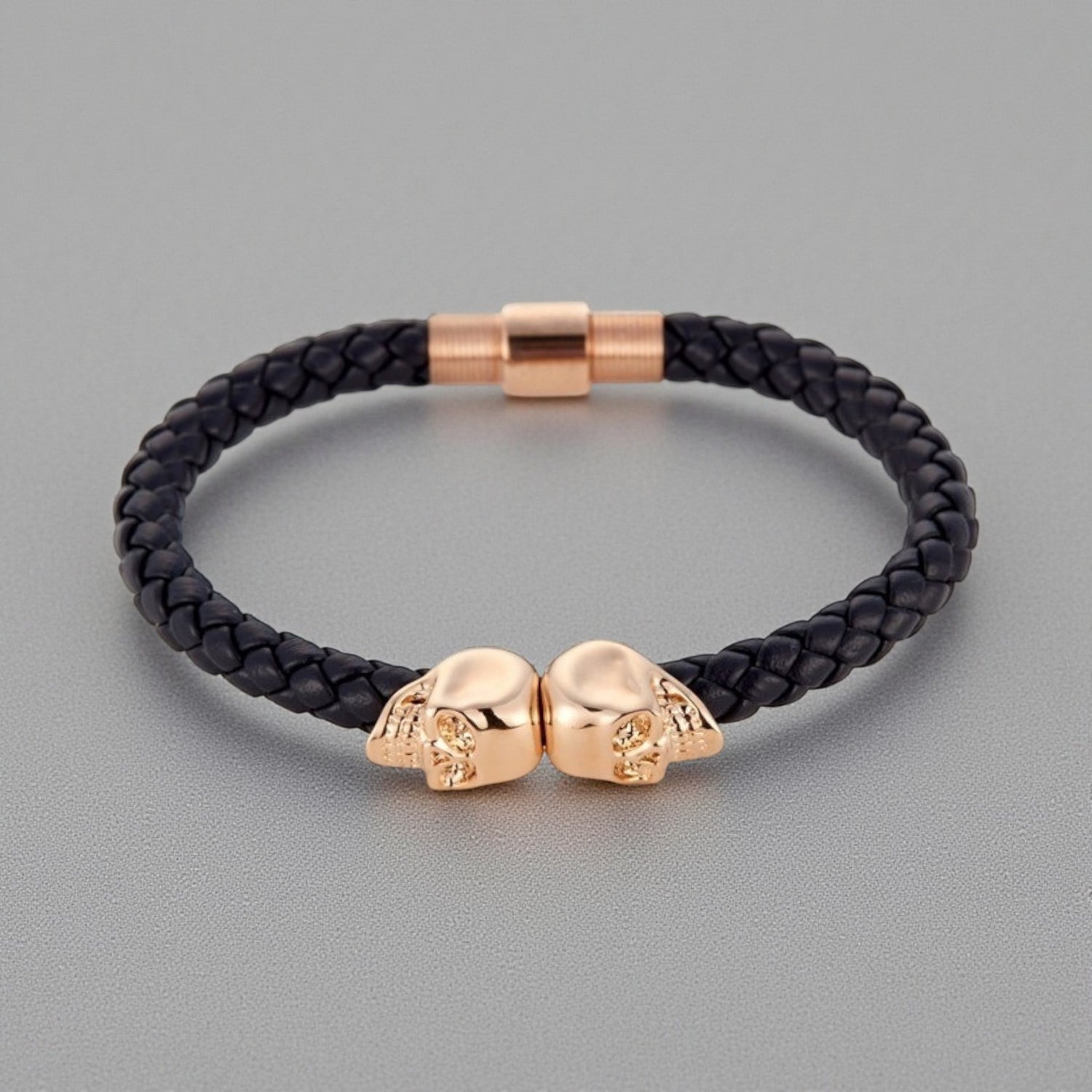 Pulseira Skull de Couro Trançado