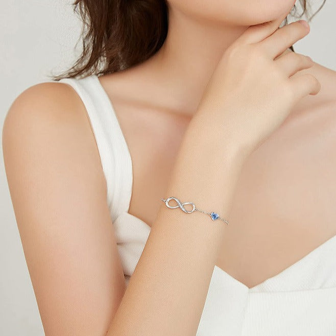 Pulseira Infinito com Zircônia Cúbica