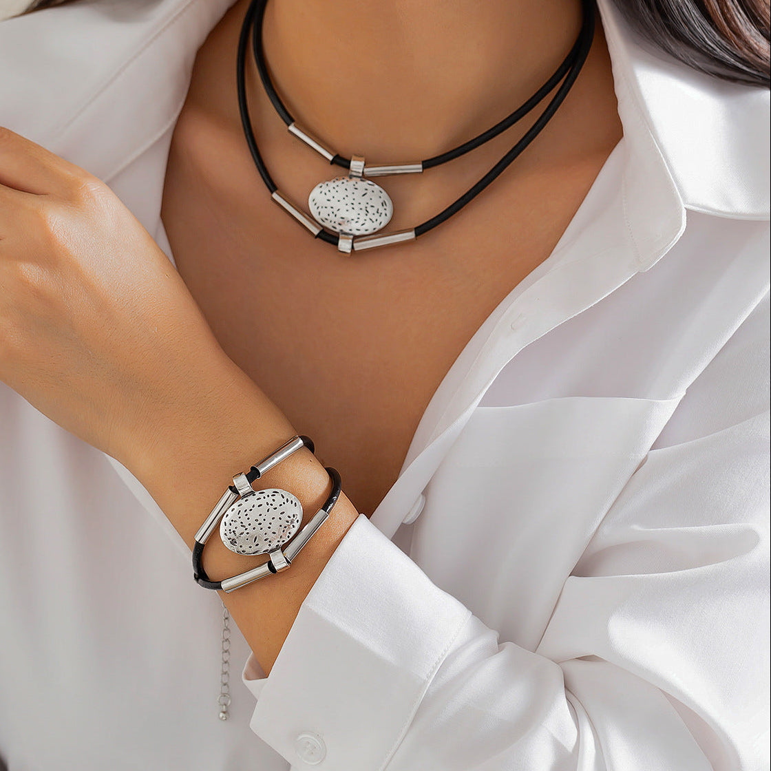 Conjunto Colar e Pulseira Étnico Retro