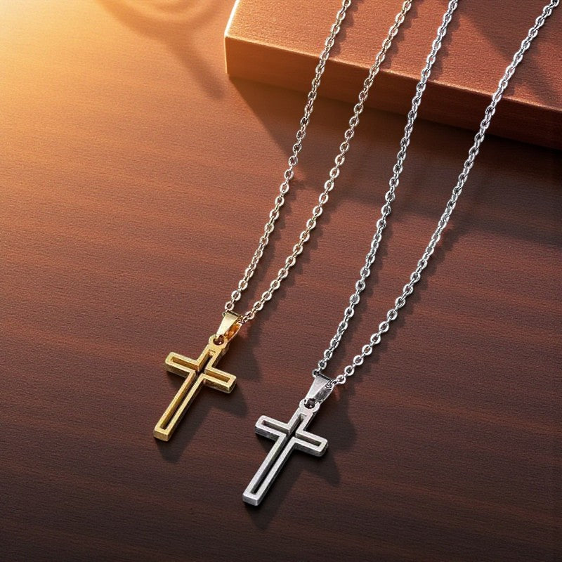 Colar Cruz em Aço Inoxidável