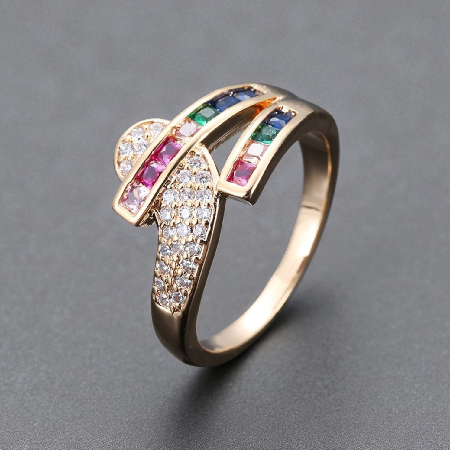 Anel Minimalista com Zircónias