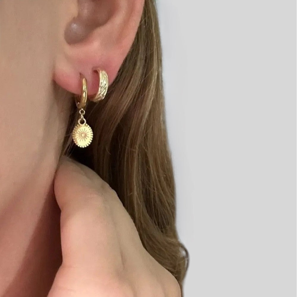 Brincos Medalha Solar