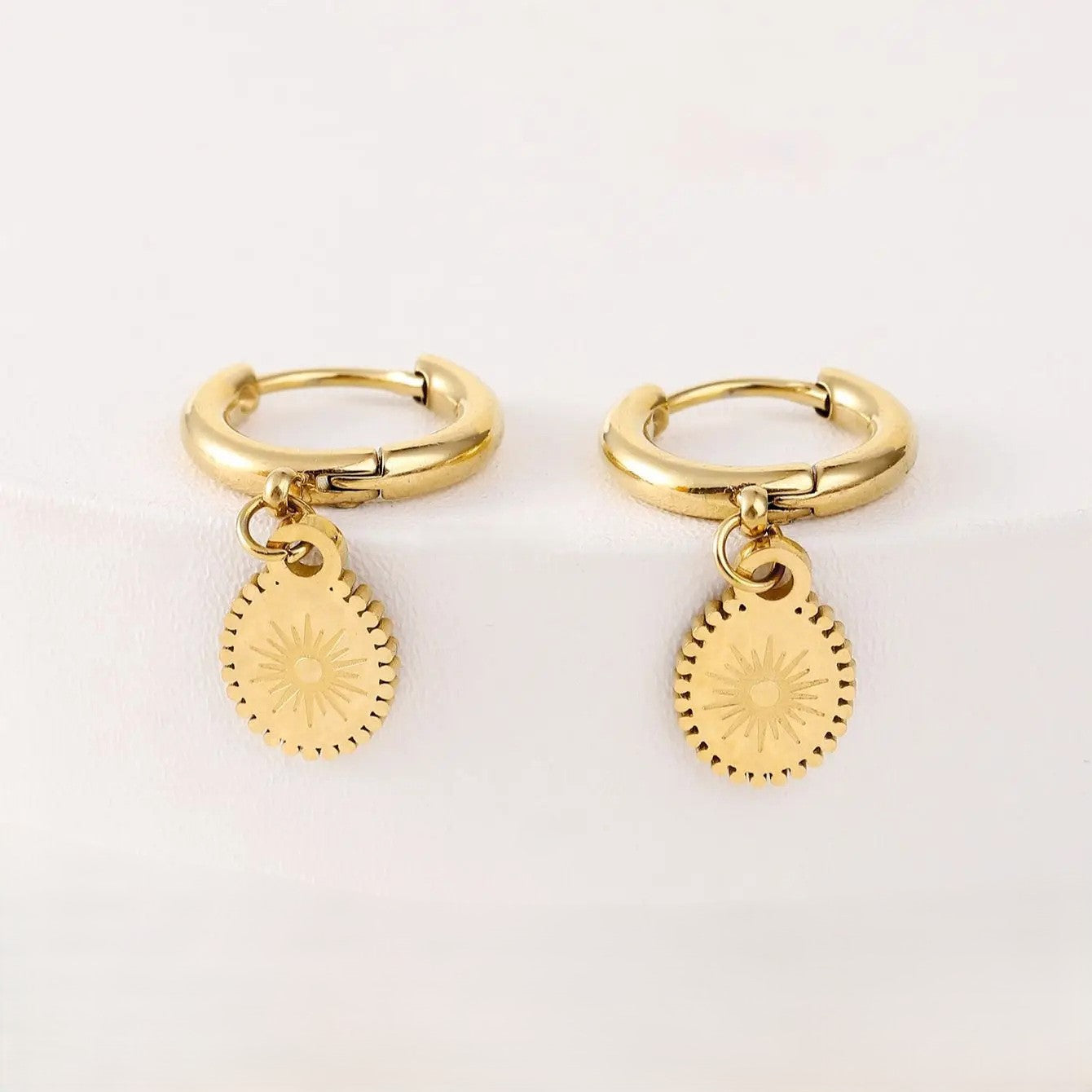 Brincos Medalha Solar
