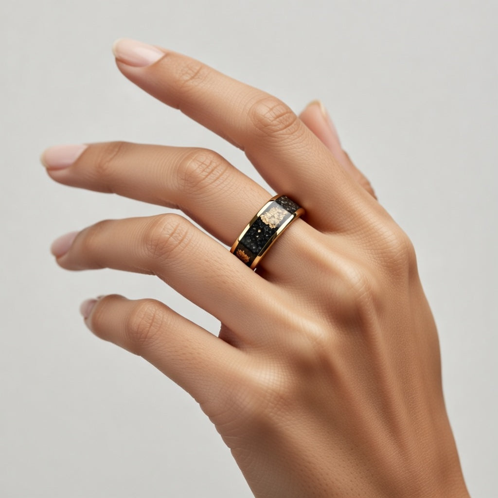 Anel em Aço de Tungsténio com Folha de Ouro