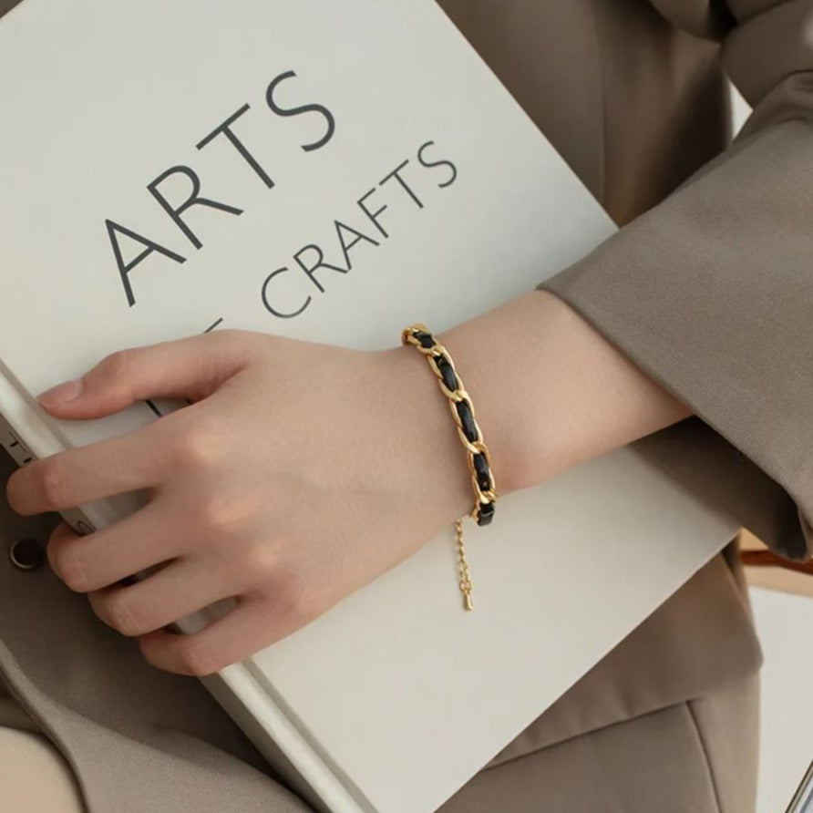 Pulseira de Couro e Aço Inoxidável